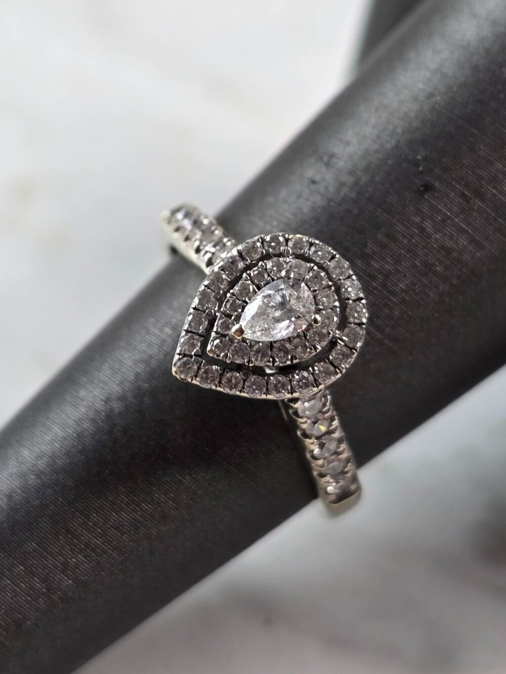 Womens Vintage Estate 14K White Gold Pear Shaped Diamond Ring 2.8g E5730